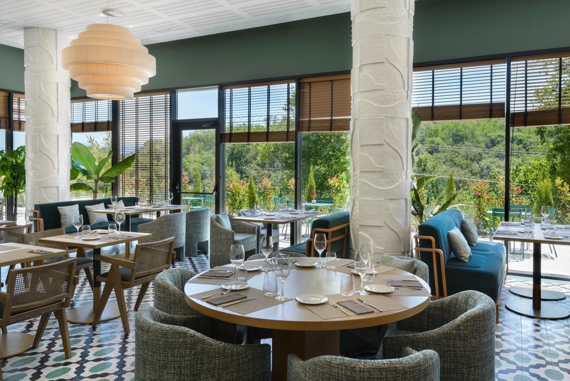 Hotel Tres Reyes San Sebastian Ngoại thất bức ảnh