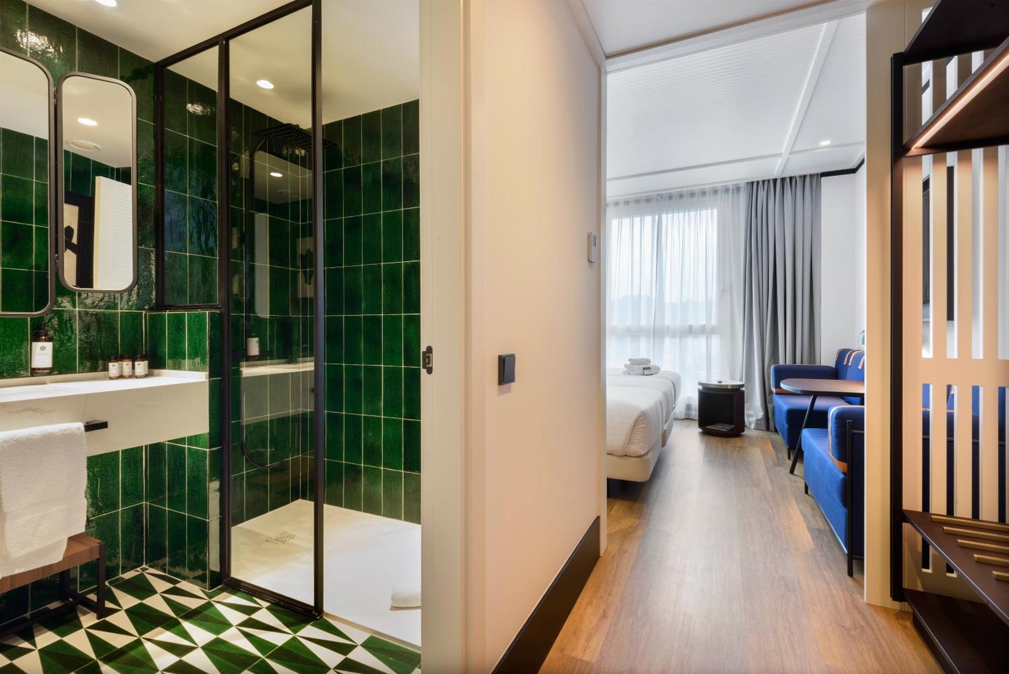 Hotel Tres Reyes San Sebastian Ngoại thất bức ảnh