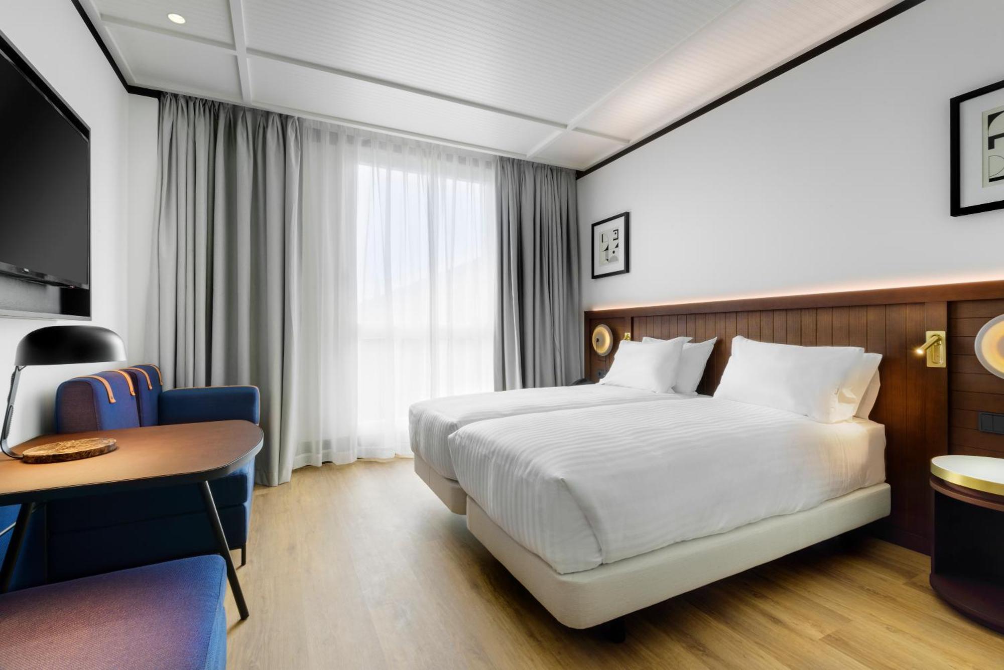 Hotel Tres Reyes San Sebastian Ngoại thất bức ảnh